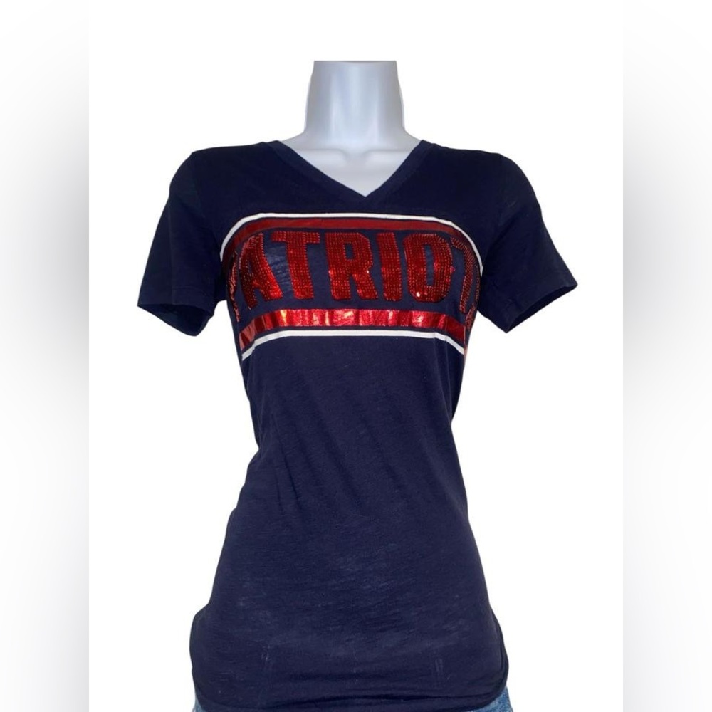 VS PINK 2015 navy blue and red Patriots V-neck t-shirt with sequins